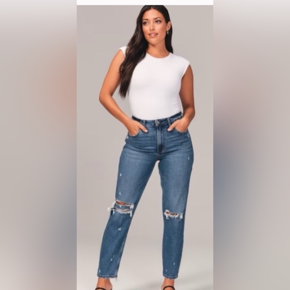 Abercrombie &‎ Fitch | The Mom High Rise Denim Jean Mid Wash Size 10R Straight